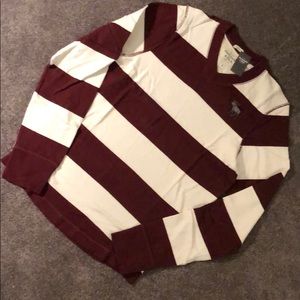 NEW Abercrombie & Fitch long-sleeved, v-neck
